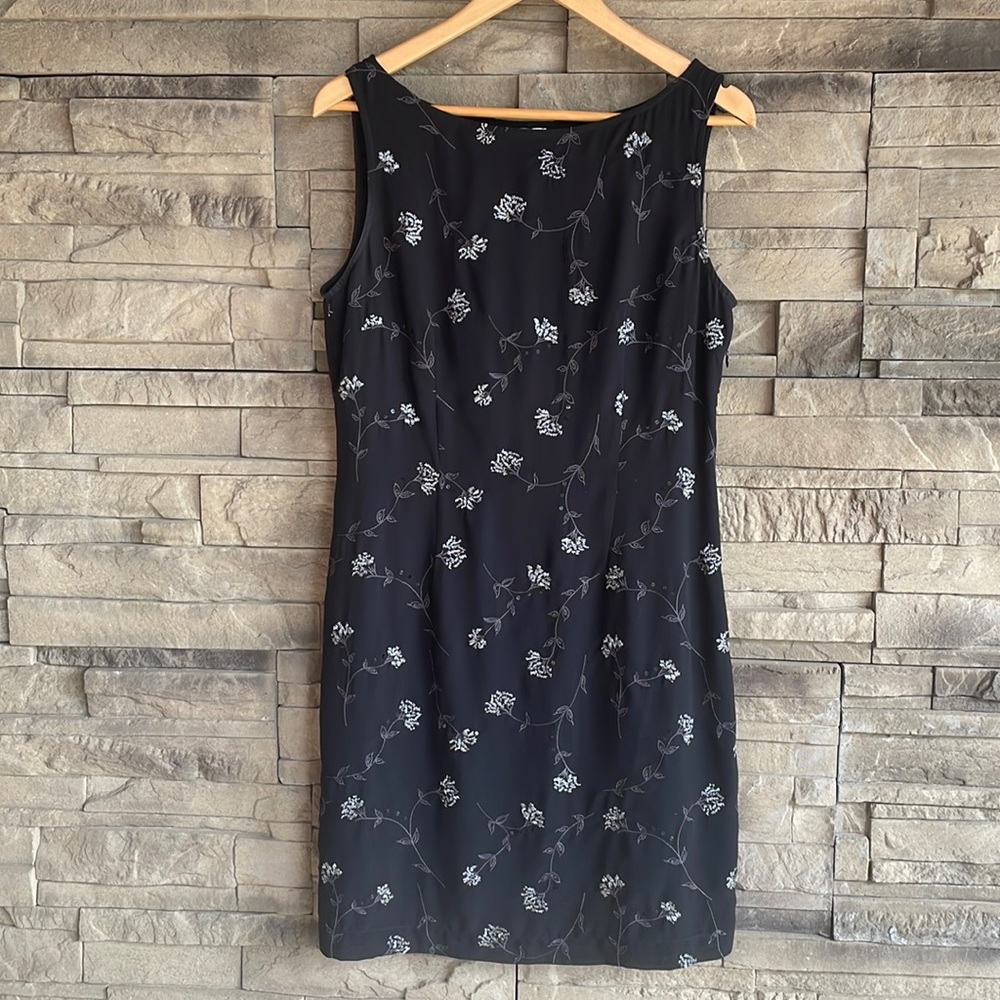 🖤PART TWO beautiful chiffon Black dress